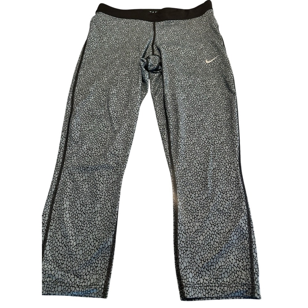 Nike Women's Dri-FIT Athletic Capri Leggings, Medium, Black/Gray (Animal Print)